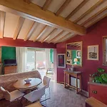 Rsh Via Giulia Apartments