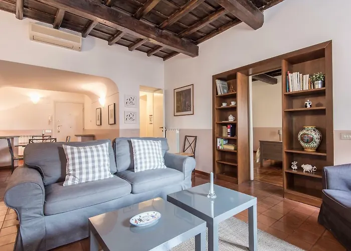Rsh Via Giulia Apartments